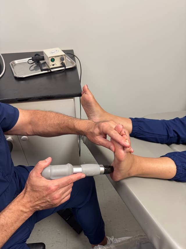 Shockwave therapy for plantar fasciitis in Yonkers, NY